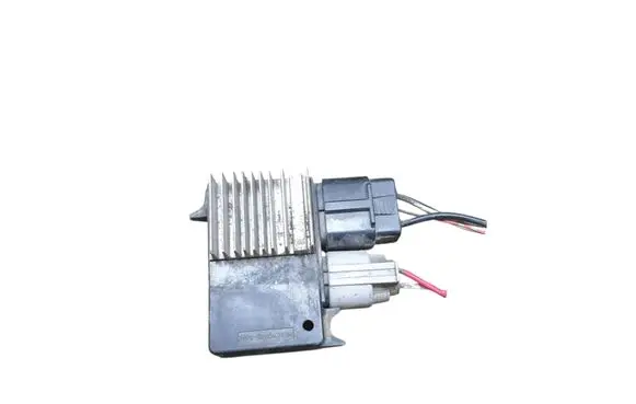 Toyota Verso Coolant fan relay 8925712020 4993003351 8T23