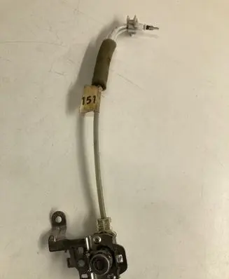 Honda CR-V Front door lock (next to the handle) 