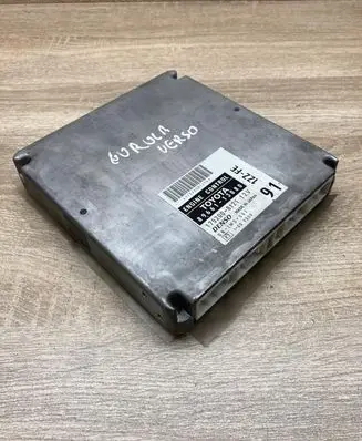 Toyota Corolla Verso E121 Engine control unit/module ECU 8966113080 1752008121