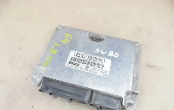 Audi A4 S4 B5 8D Engine control unit/module 038906018R 0281001726 28SA3407