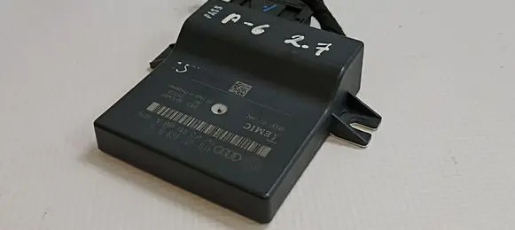 Audi A6 S6 C6 4F Gateway control module 4F0907468D