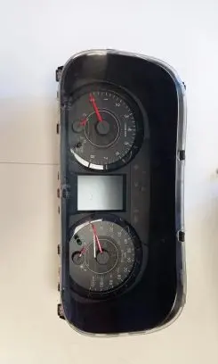 Speedometer (instrument cluster)