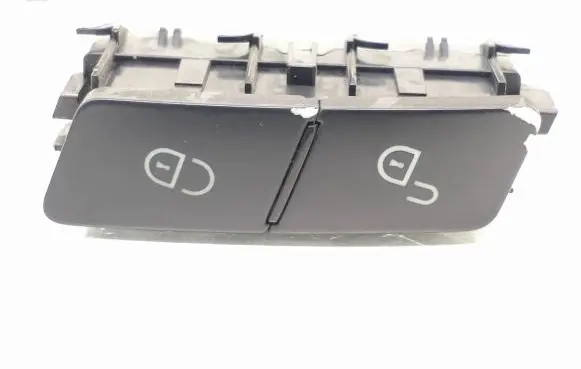 Mercedes-Benz E W212 Central locking switch button A2048706310