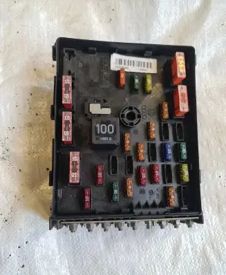 Volkswagen PASSAT B6 Fuse module 3C0937125 63592777