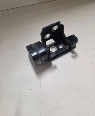Citroen C5 Front door upper hinge 