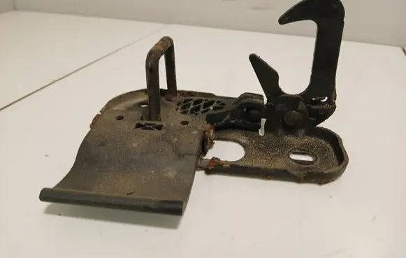 Volkswagen PASSAT CC Engine bonnet/hood lock/latch loop/hook 3C8823480