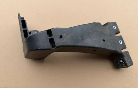 Hyundai i40 Headlight/headlamp mounting bracket 641463Z000