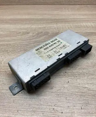 Mercedes-Benz C W202 Alarm control unit/module 2028204126