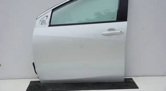 Mazda 2 Front door
