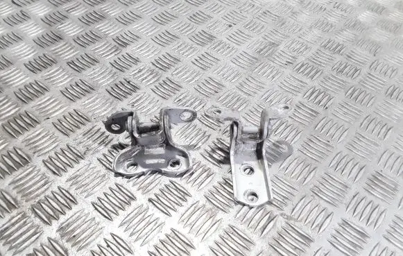 Toyota Yaris Rear door hinge set 