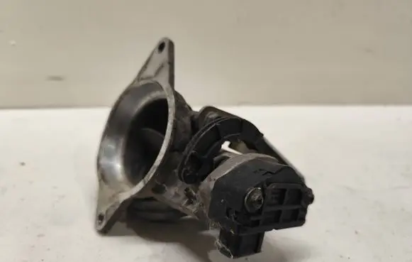 BMW 5 E39 Throttle valve 1703562 37961 1363