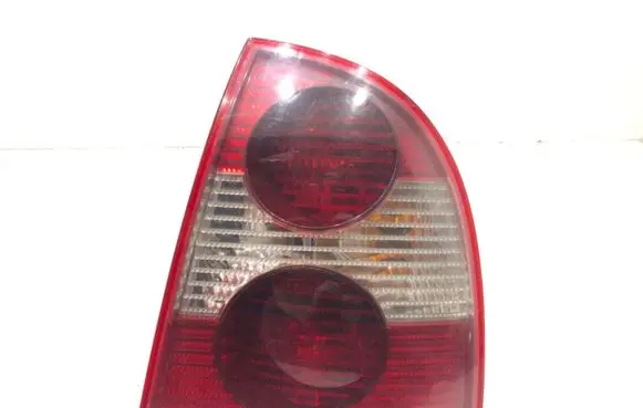 Volkswagen PASSAT B5.5 Rear/tail lights