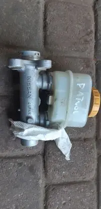 Nissan Patrol Y61 Master brake cylinder