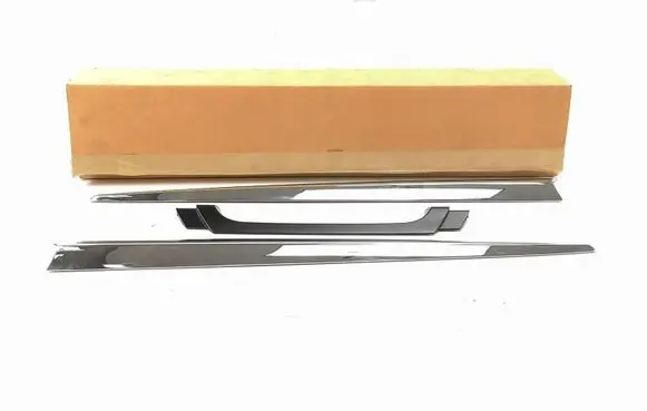 Isuzu D-Max Rear door emblem/model letters 5-86760052-0