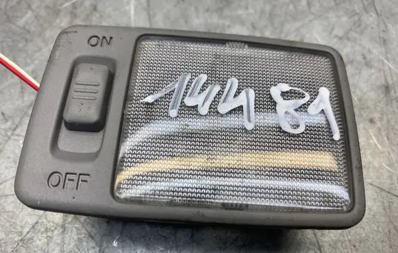 Toyota Prius (NHW20) Interior lighting switch 