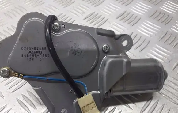 Mazda 5 Wiper motor C235-67450