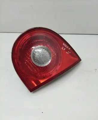 Tailgate rear/tail lights