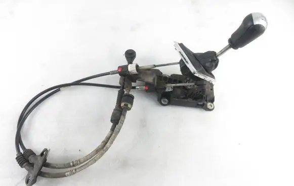 Ford Focus Gear shifter/selector 4M5R7C453DB