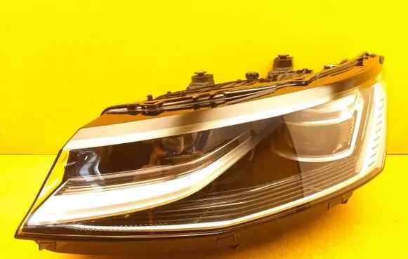 Volkswagen Transporter - Caravelle T7 Headlight/headlamp 7T1941081A