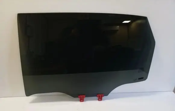 Nissan Qashqai J12 Rear door window glass