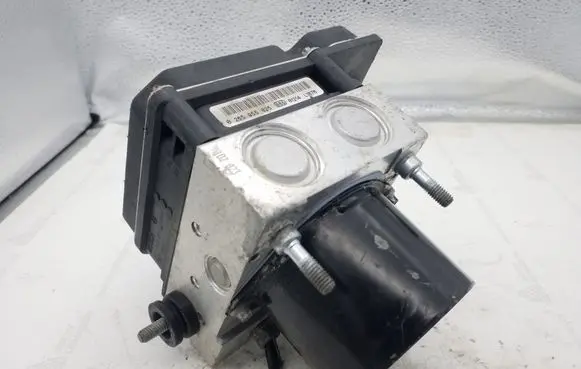 Volkswagen Polo IV 9N3 ABS Pump 6R0614517AF 0265239056 0265955025