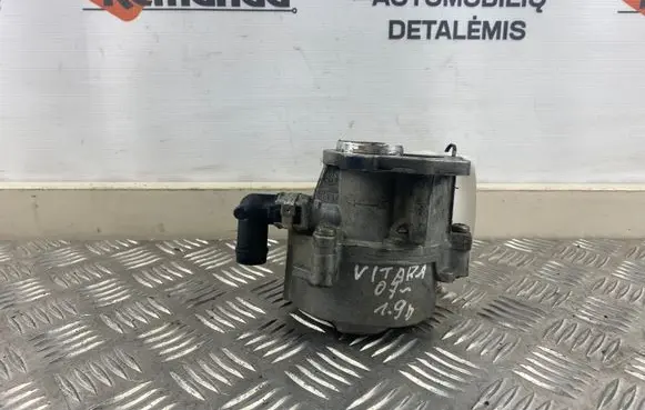 Suzuki Grand Vitara II Vacuum pump 451323