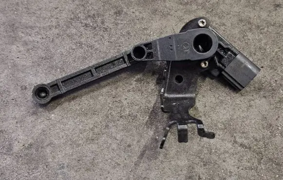 Audi A6 S6 C8 4K Air suspension front height level sensor 4K0907504A 20655811 80A941299D