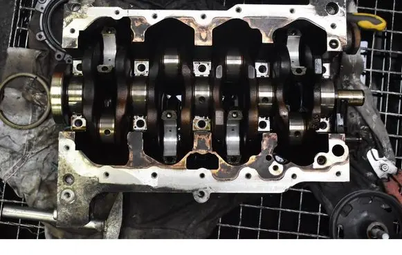 Volkswagen Golf IV Engine block 