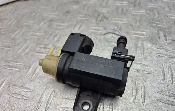 Renault Captur Turbo solenoid valve 8200790180 70181405