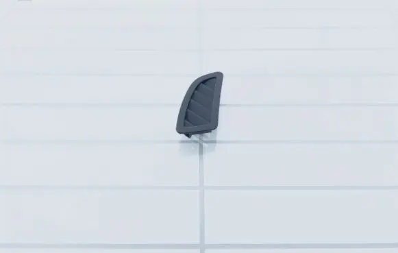 Rear air vent grill
