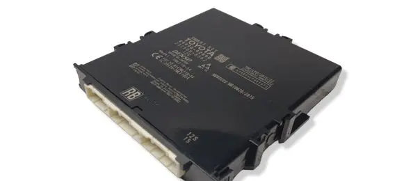 Toyota RAV 4 (XA40) Keyless (KESSY) go control unit/module 8999042090