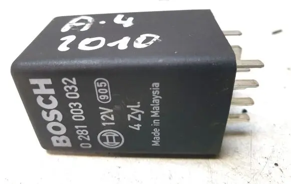 Audi A4 S4 B8 8K Glow plug pre-heat relay 038907281B