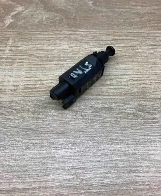 Volkswagen Transporter - Caravelle T4 Brake pedal sensor switch 191945515B 52587