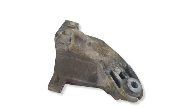 Mercedes-Benz E C207 W207 Engine mounting bracket A6422235004