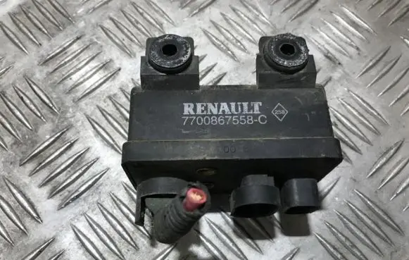 Renault Megane I Glow plug pre-heat relay 7700867558c 7700867558-c