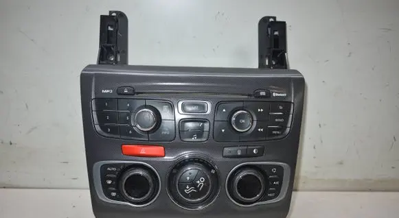 Citroen C4 II Climate control unit 98040782ZD