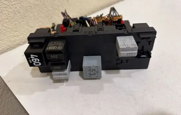 Audi A3 S3 8P Comfort/convenience module 8P0907279C