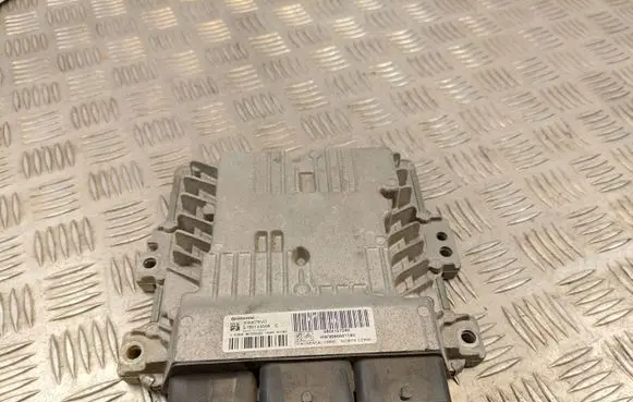 Peugeot 308 Engine control unit/module 9666681180 9804127280 SID807E
