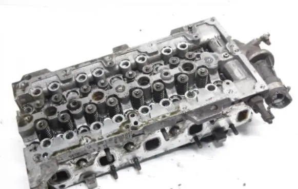 Opel Corsa C Engine head 55193109