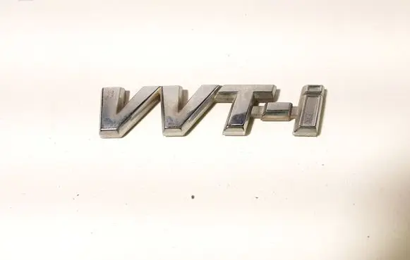 Toyota Yaris Manufacturers badge/model letters 