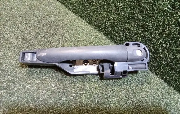 Renault Kangoo II Front door exterior handle 8200497521 242485