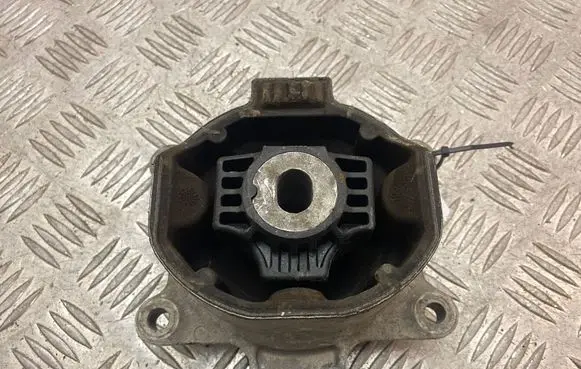 Jaguar I-Pace Engine mount bracket J9D37M121AD