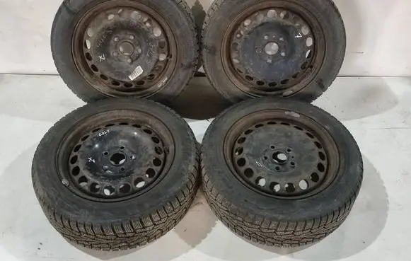 Volkswagen Golf VII R16 steel rim 