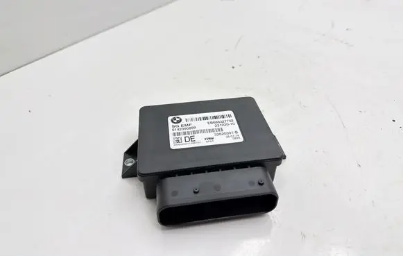 BMW X3 F25 Hand brake control module 6863277 23122010 32620301B