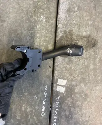 Volkswagen PASSAT B5 Wiper control stalk 494551