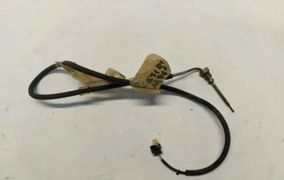 Mercedes-Benz CLA C117 X117 W117 Exhaust gas temperature sensor a0009050701