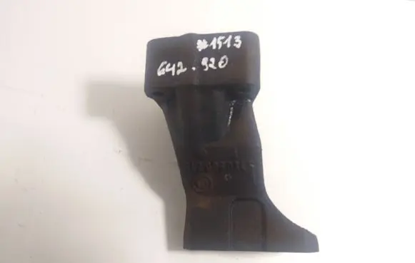 Mercedes-Benz E W211 Engine mounting bracket A6420960345