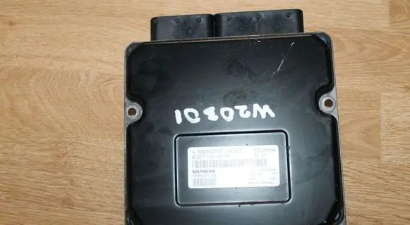 Mercedes-Benz C W203 Engine control unit/module a2711534279