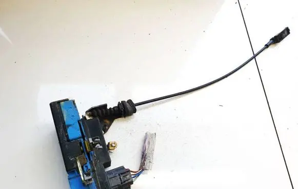 Volvo S80 Front door lock