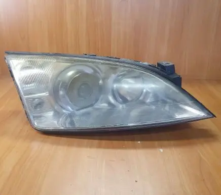 Ford Mondeo Mk III Headlight/headlamp 1S7113005CK 02A00DC 0301374272